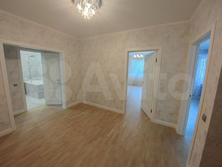 3-к. квартира, 93,5 м², 2/9 эт.
