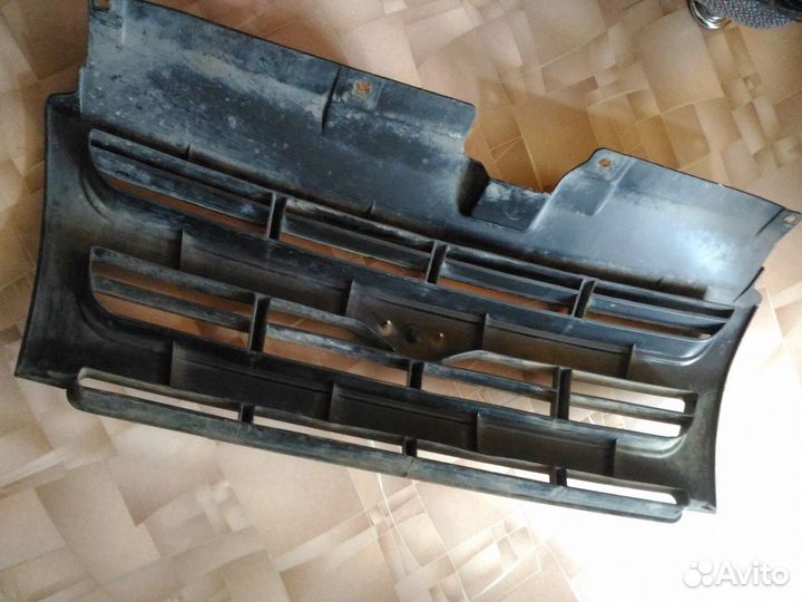 Решетка радиатора УАЗ Патриот