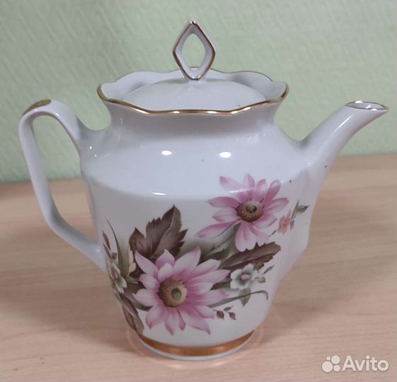 Чайник фарфоровый советский лфз 1 литр