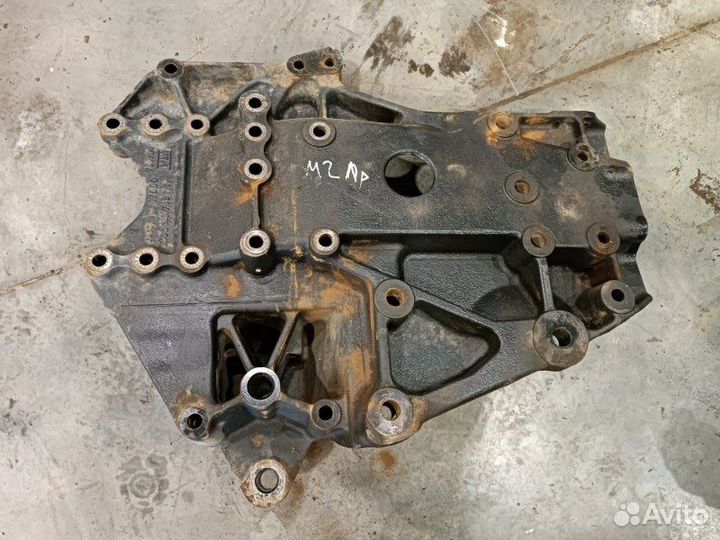 Кронштейн передней рессоры правый Man Tgx