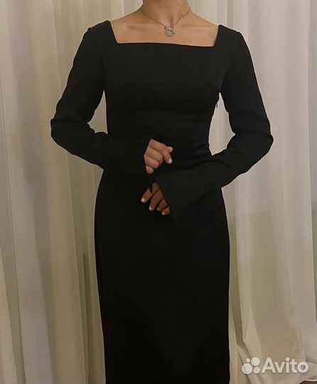 Черное платье