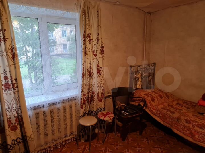 2-к. квартира, 49 м², 1/3 эт.