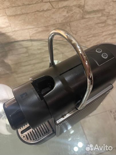 Кофемашина nespresso pixie c61 titan
