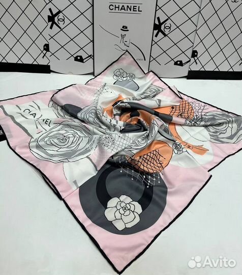 Шелковый платок chanel