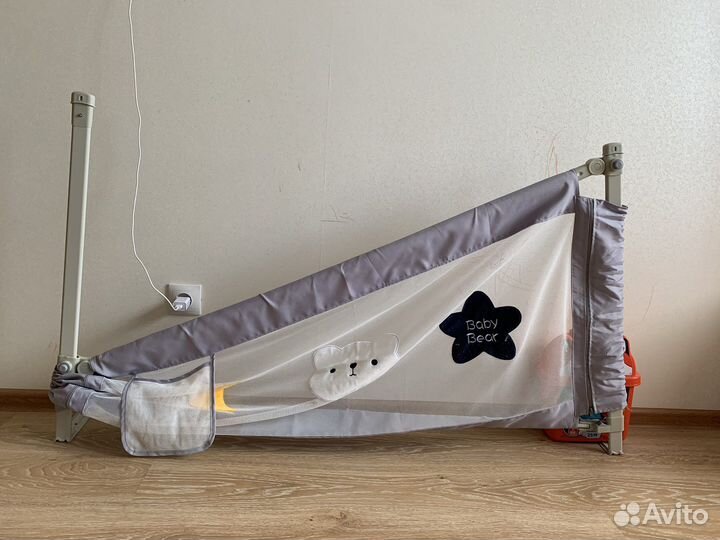 Бортикк ограничитель 1,4 м. на взрослую кровать