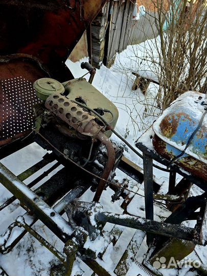 Трактор, 2000