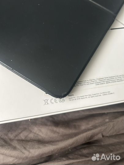 Чехол клавиатура для iPad pro 11