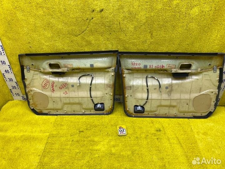 Обшивка дверей передняя Mitsubishi Pajero/Montero