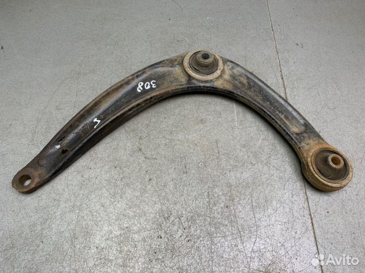 Рычаг левый Peugeot 308 хэтчбек 1.6 EP6 PSA 5FW