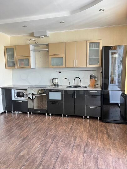 2-к. квартира, 71,1 м², 5/17 эт.