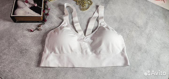 Нижнее белье спортивный топ