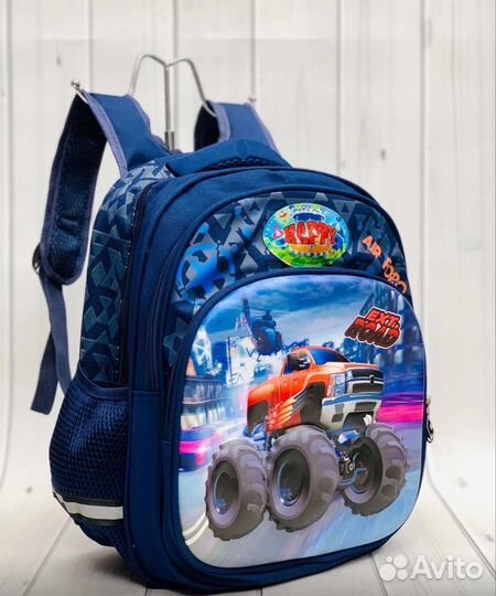Рюкзак школьный для мальчика ортопедический новый