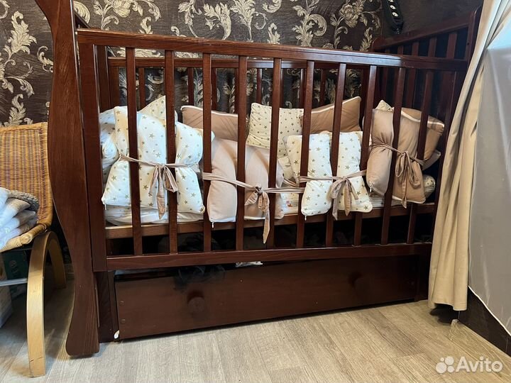 Детская кроватка