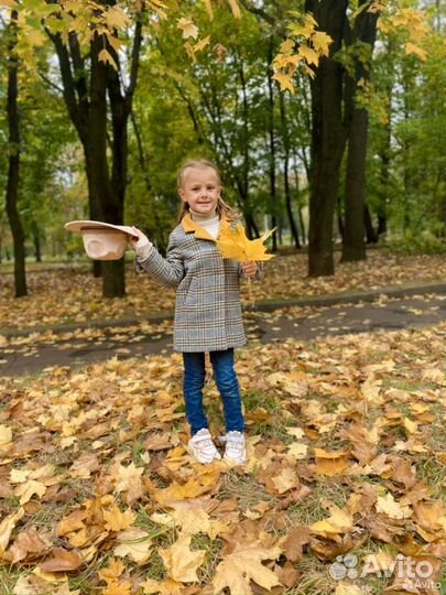 Пальто на девочку 116