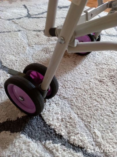 Коляска легкая