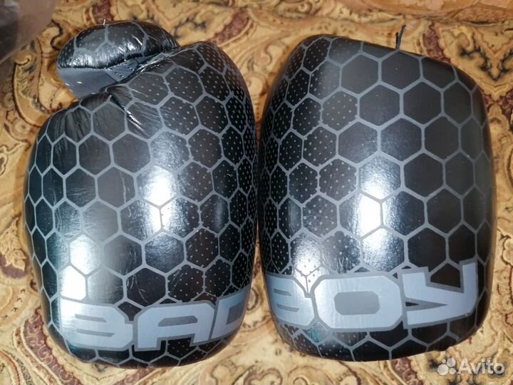 Боксерские перчатки Bad Boy Legacy 2.0