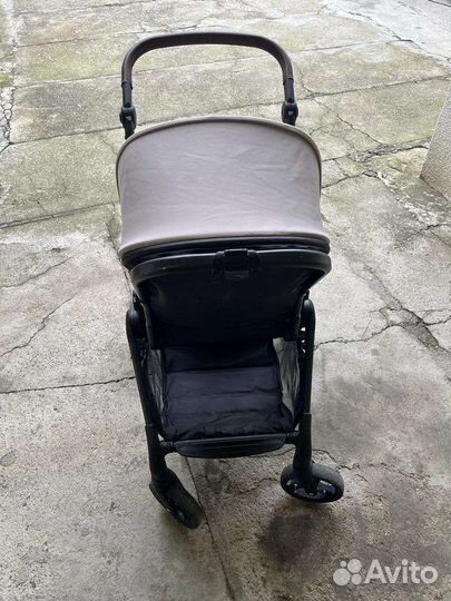 Коляски, ходунок, шизлонг(все вместе 8000)