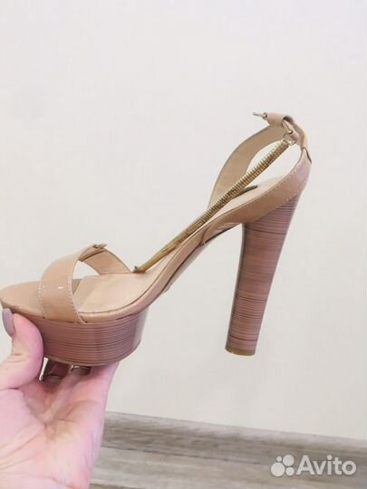 Босоножки брендовые