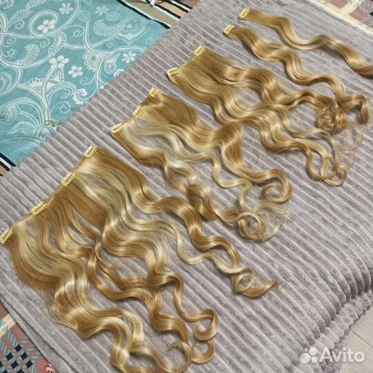 Волосы на заколках