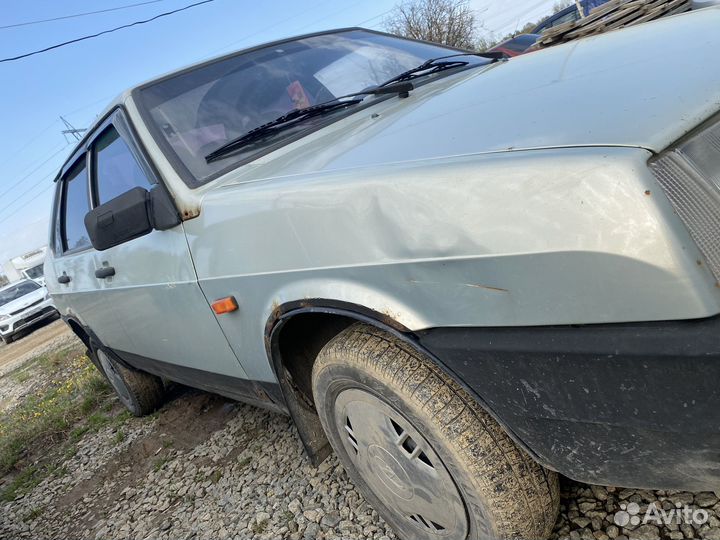 ВАЗ 21099 1.5 МТ, 2000, 137 000 км