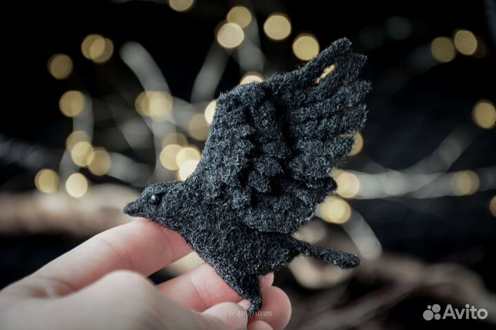 Брошь - значок Ворон