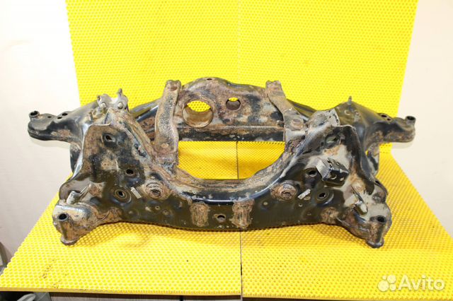 Подрамник задний Nissan Qashqai J10