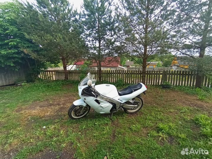 Продам легендарный yamaha FZR1000