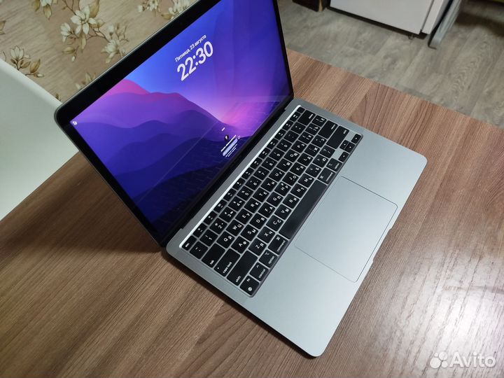 Macbook air 13 m1 8 256gb space gray