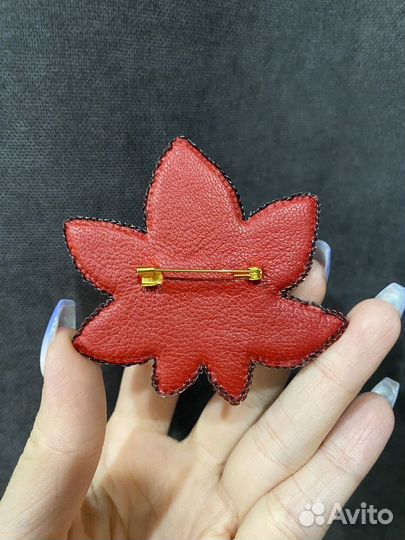 Брошь ручной работы