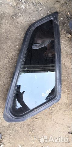 Стекло правое боковое глухое Ваз 2115 2109