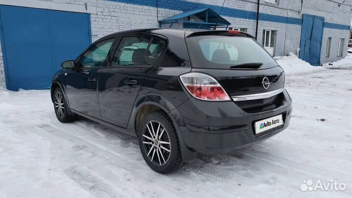 Opel Astra 1.6 МТ, 2014, 81 032 км