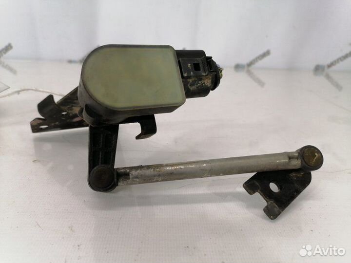 Датчик высоты дорожного просвета задний Nissan