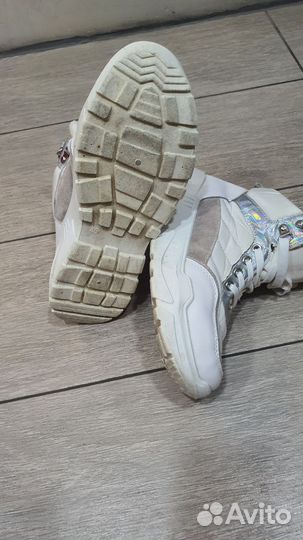 Кроссовки зимние