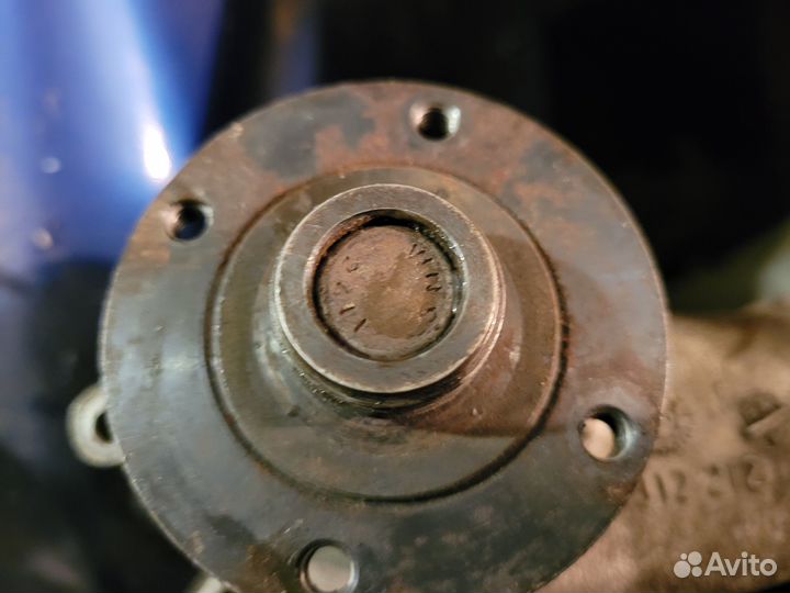 Помпа водяная bmw e34 m5 бмв е34 м5 s38b38 s38b36