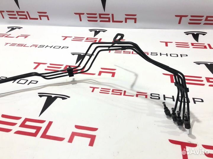 Трубка тормозная Tesla Model X 2017 1027712-00-E