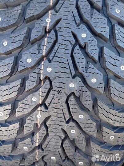 Nokian Tyres Hakkapeliitta 9 SUV 275/45 R21 и 315/40 R21 110T