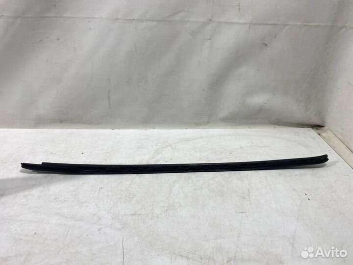 Молдинг лобового стекла правый BMW X6 F16