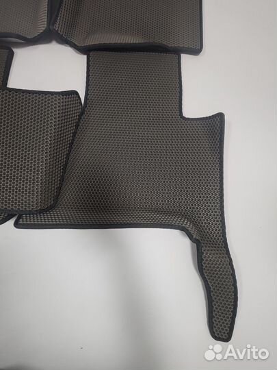 3D эва коврики c бортами Toyota Land Cruiser Prado 150