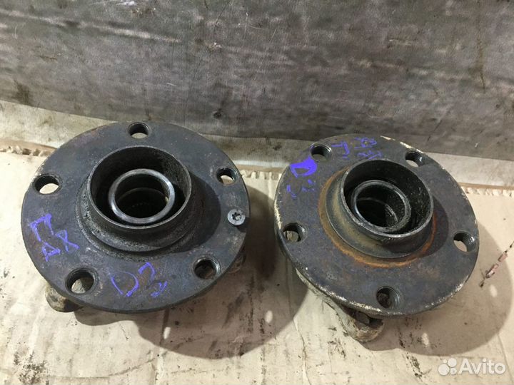Ступицы в сборе с подшипниками задняя Audi A8 D3