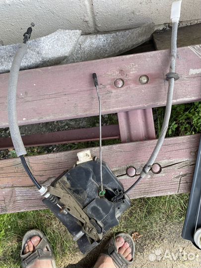 Замок задней левой двери range rover l322