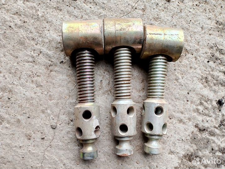 Устройство натяжное цепей грунтореза