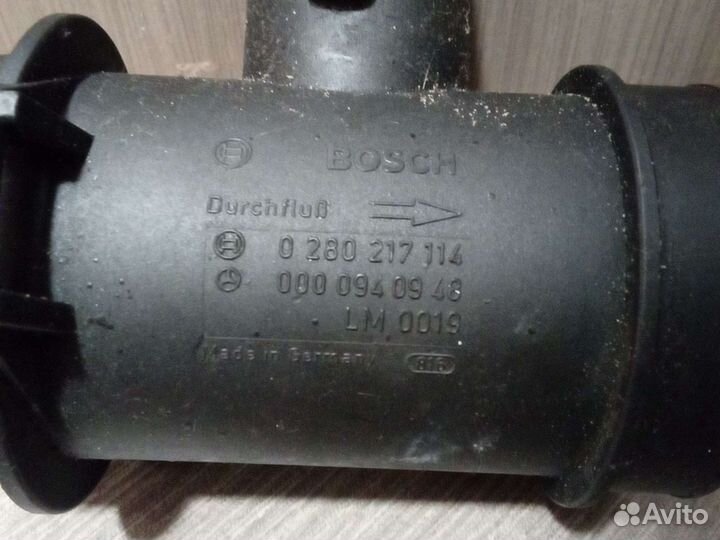 Датчик расхода воздуха Mercedes-Benz