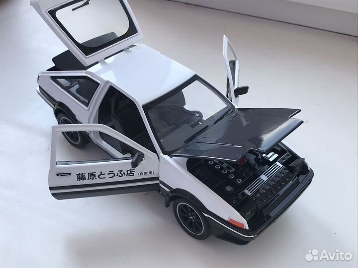 Модель trueno AE86 Initial D