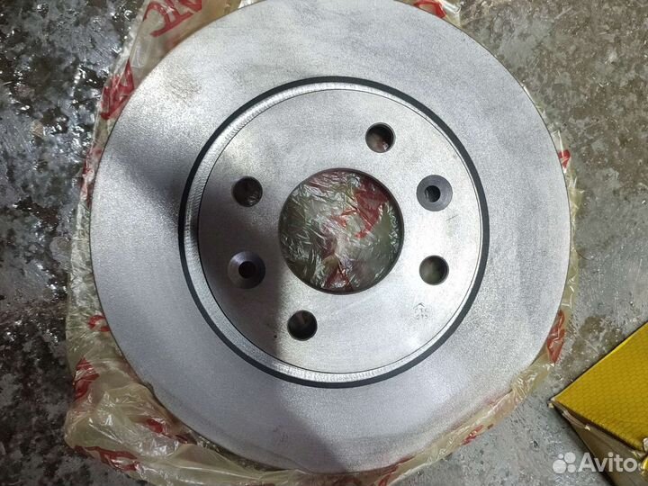 Диск переднего тормоза Renault Logan