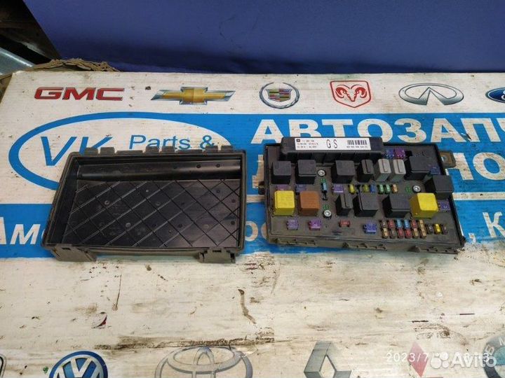 Блок предохран. Opel Zafira B A05 05-15