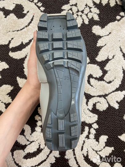 Лыжные ботинки