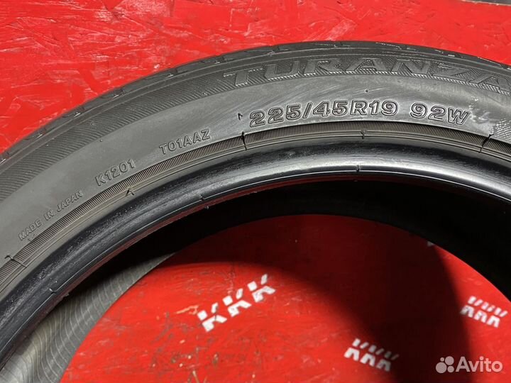 Bridgestone Turanza T001 225/45 R19