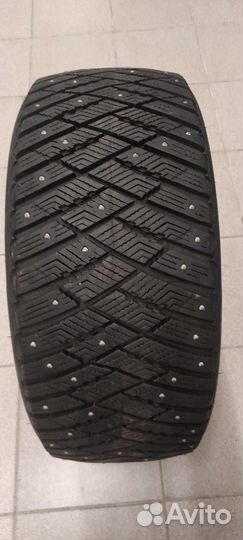 Goodyear Cargo Ultra Grip 235/45 R17