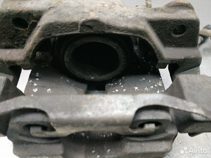 Суппорт передний левый Bmw 5-Series E39 рестайлинг