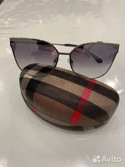 Солнцезащитные очки женские новые